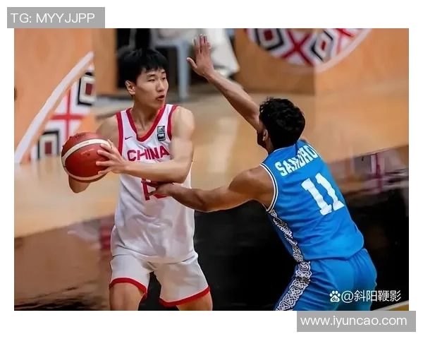 篮球印度U18对决香港U18青少年篮球赛精彩瞬间回顾与分析